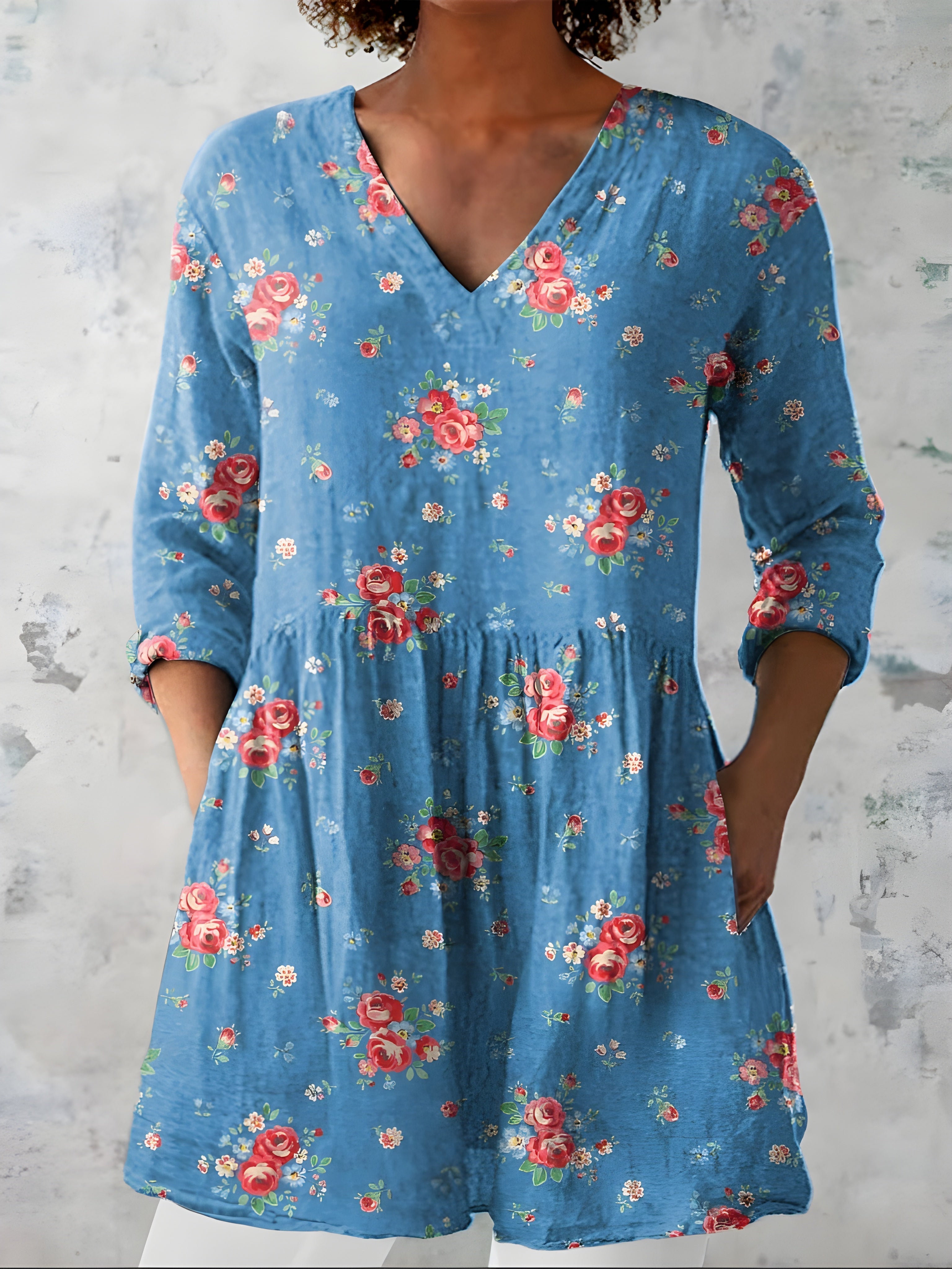 LUCIA | Long blouse with V-neck