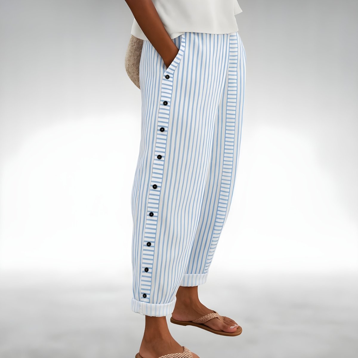 LARA | Pants with relaxed fit - Liora Melbourne
