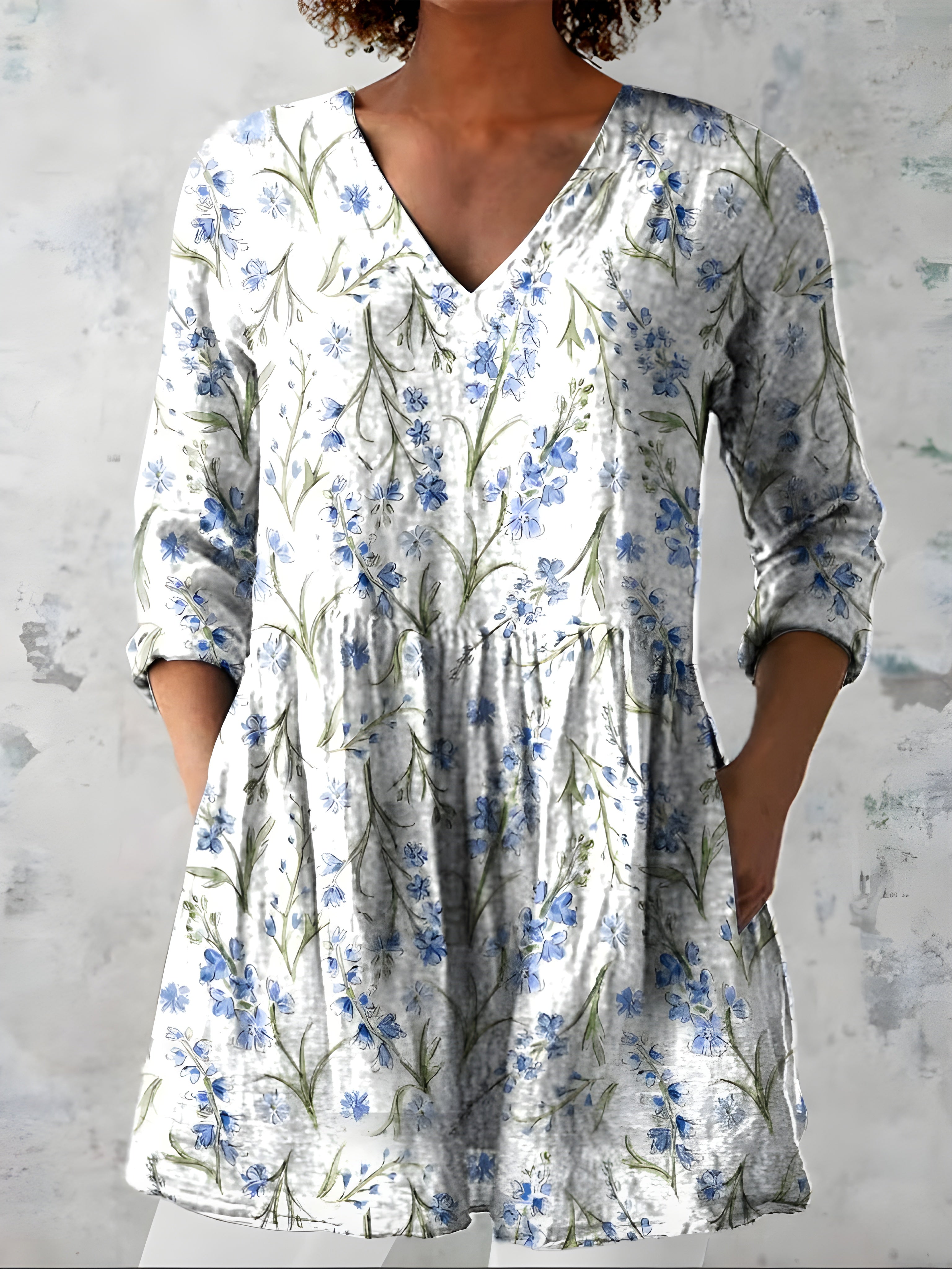 LENORA | Long blouse with V-neck