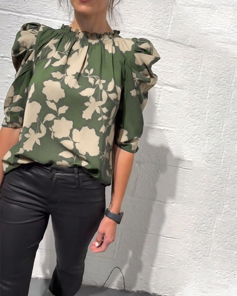 SUMMER | Blouse with puff sleeves