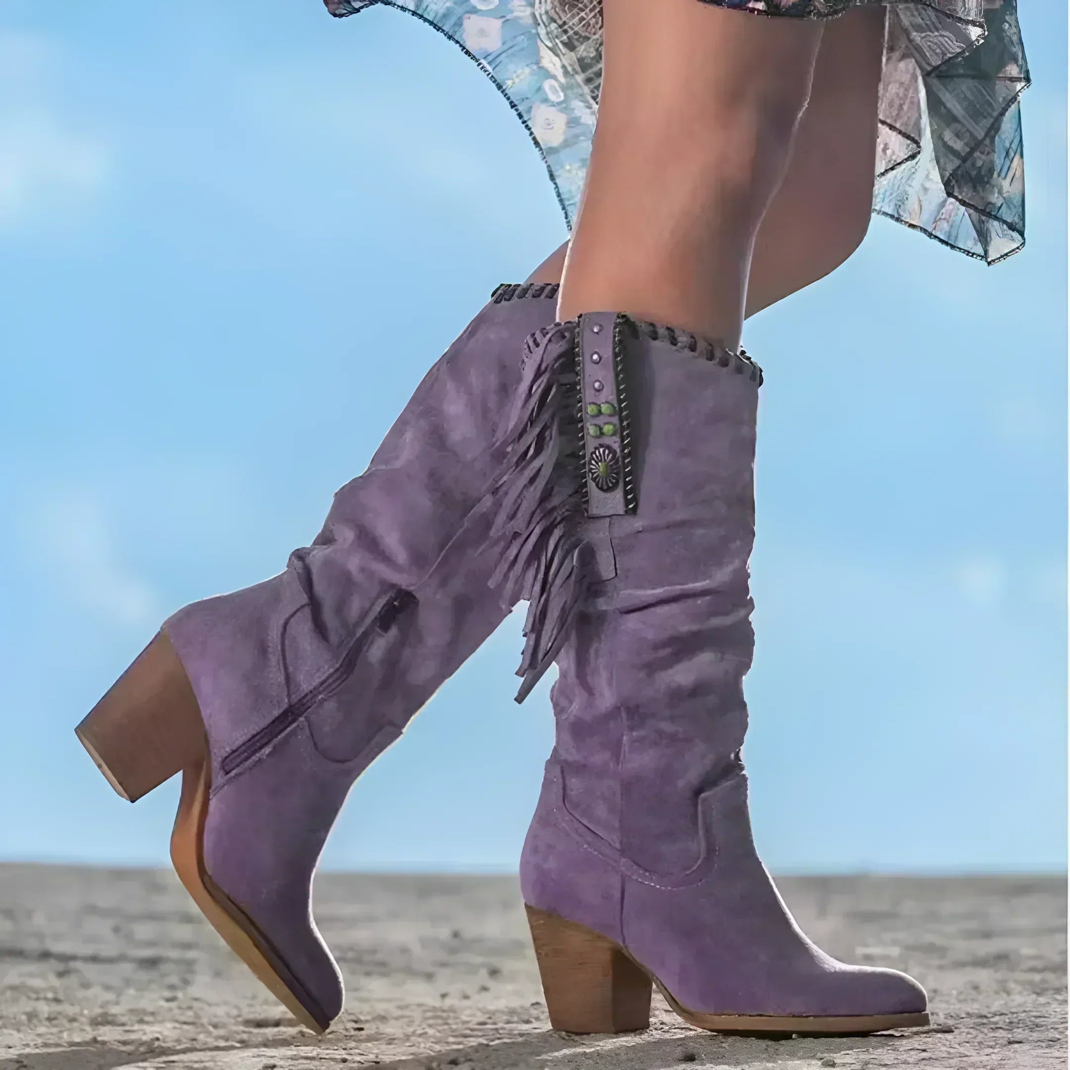 YASMIN | Leather boots with fringe detail