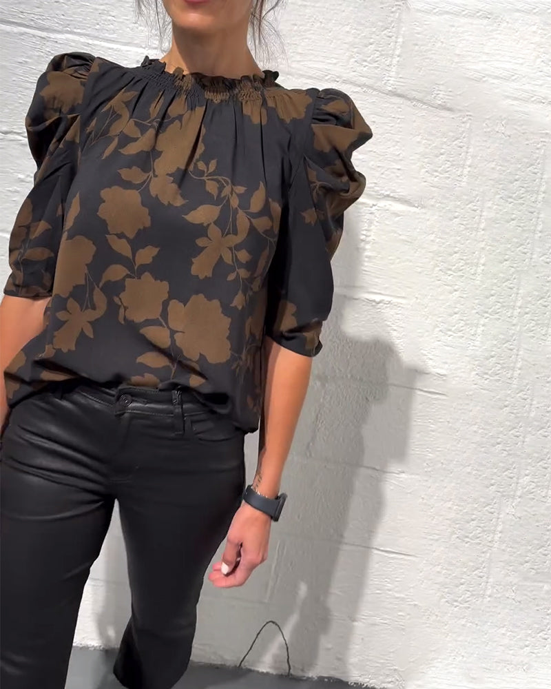 SUMMER | Blouse with puff sleeves
