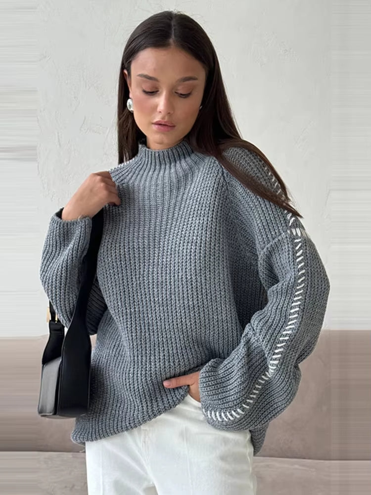 DAISY | Oversized jumper with blanket stitch detail
