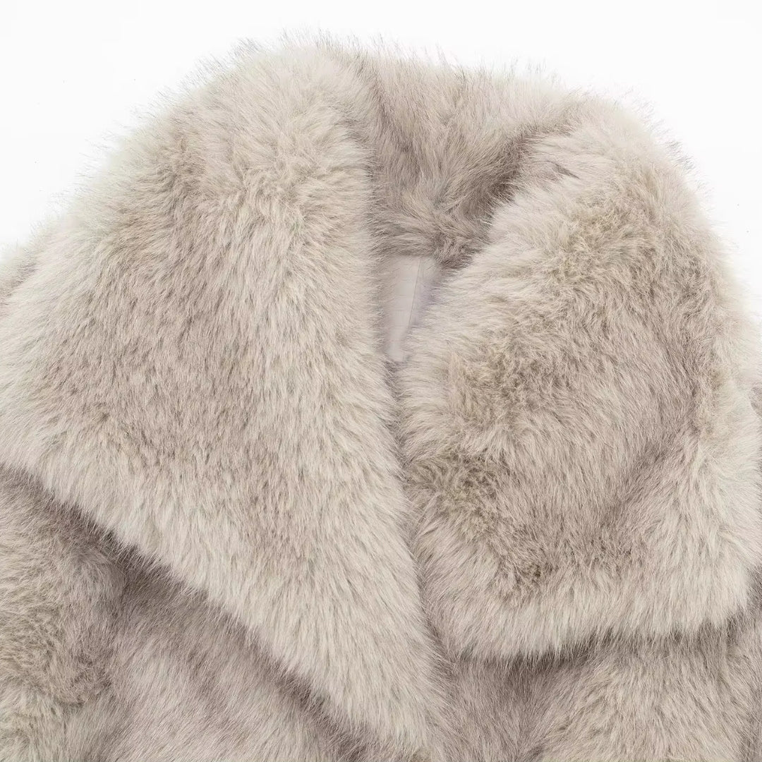 FREYA | Faux fur coat with hood