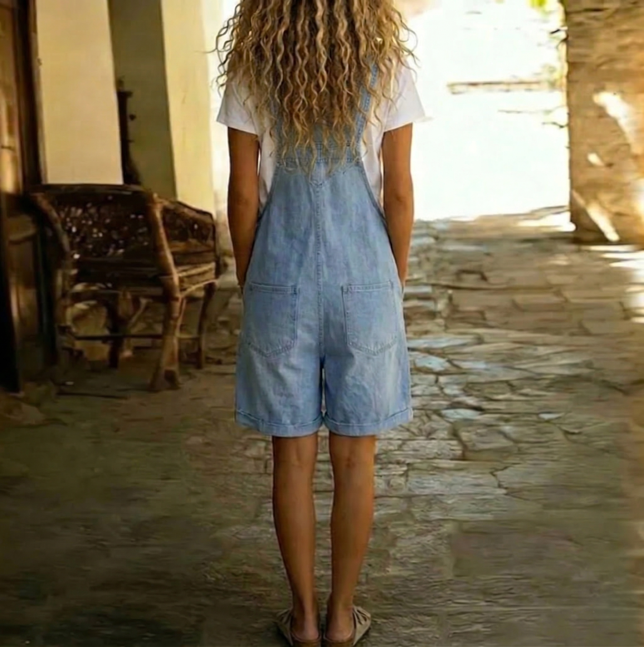 JUNE | Short denim overall with adjustable straps