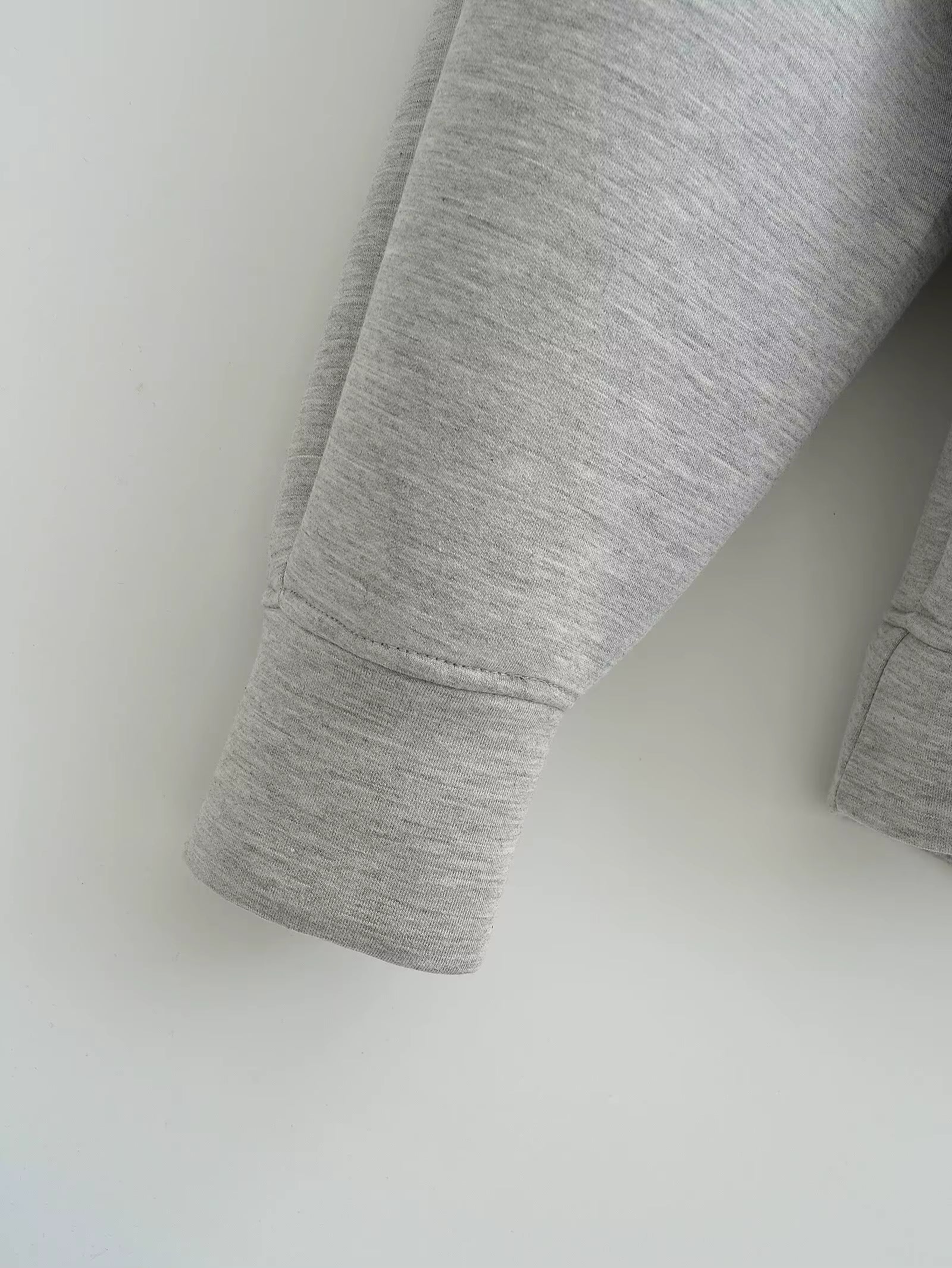 ELSIE | Women's coat with long sleeves