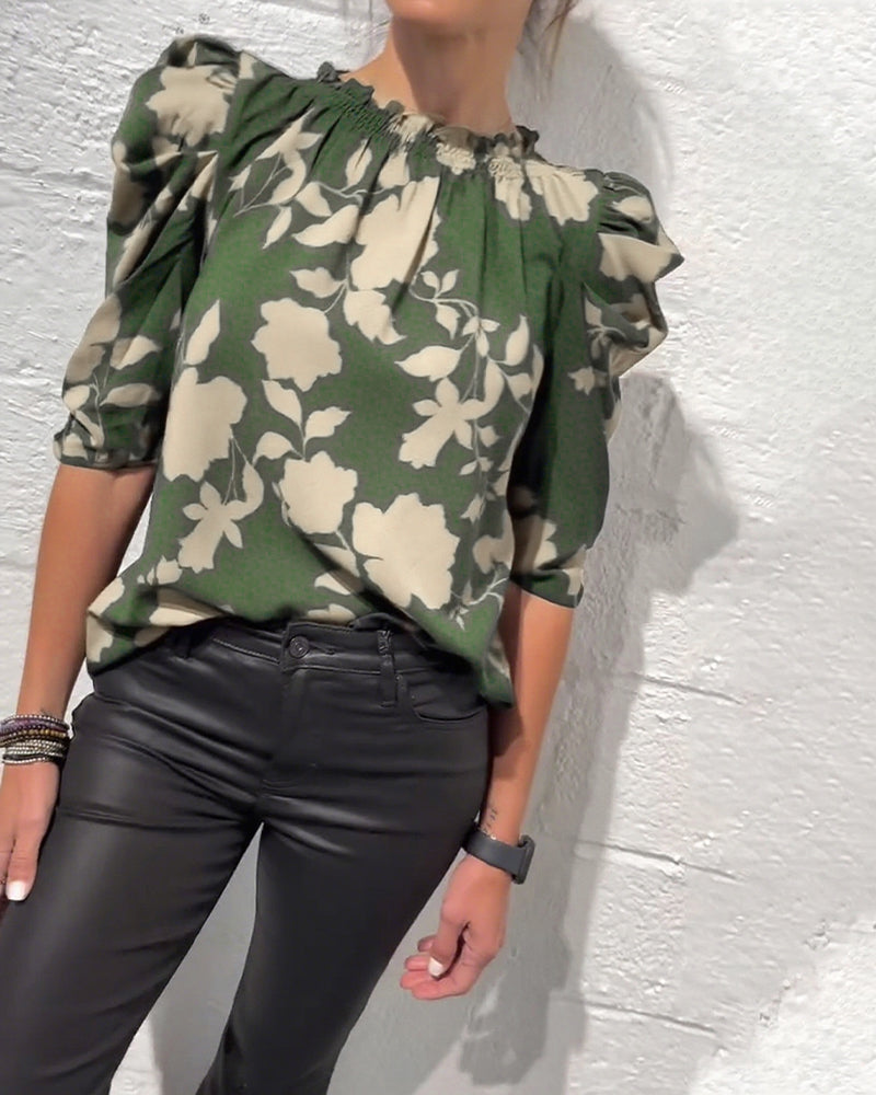 SUMMER | Blouse with puff sleeves