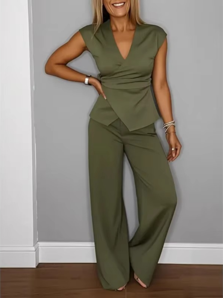 NATALIE | Set with V-neck top and tailored trousers