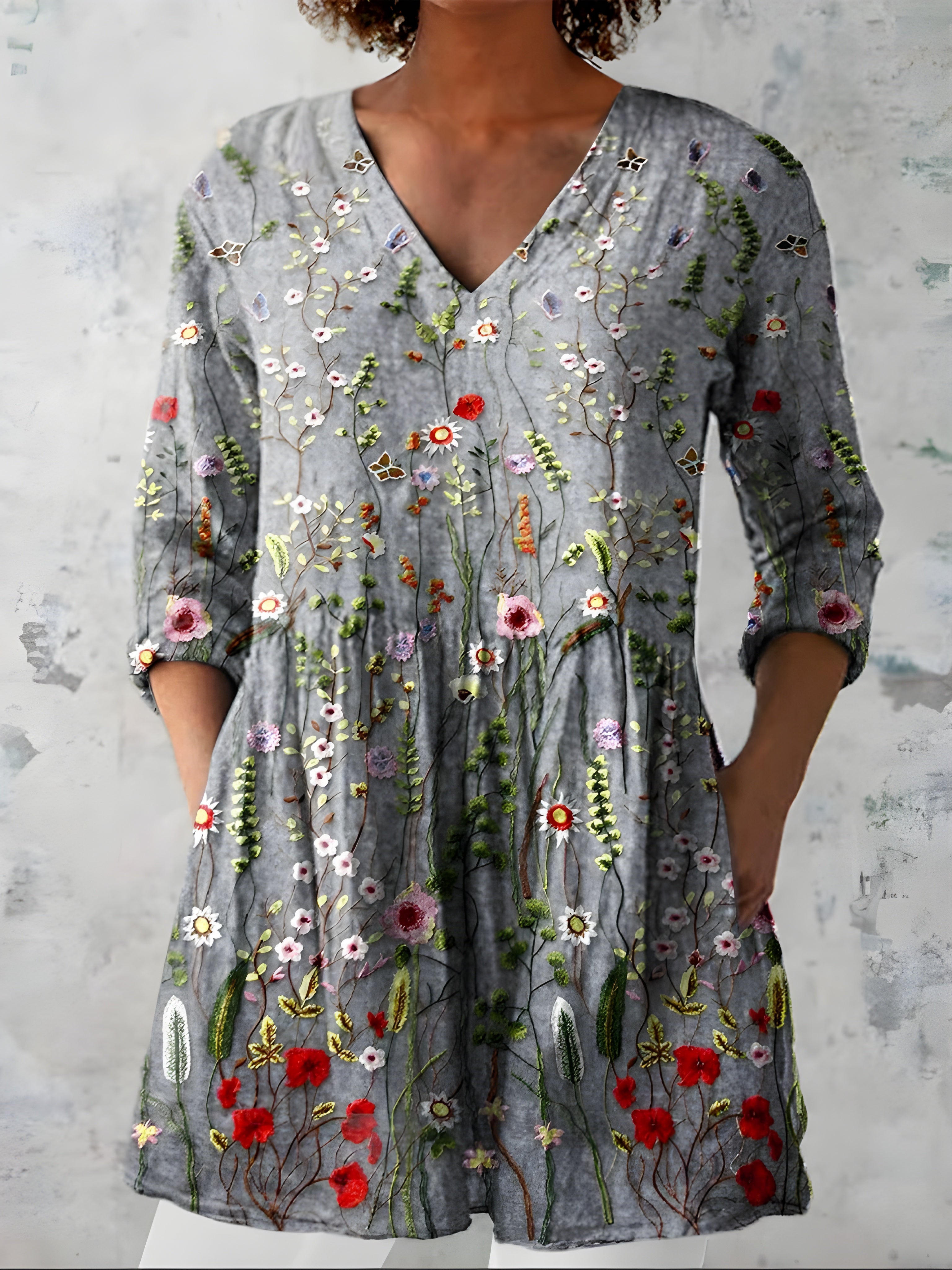 AUDREY | Long blouse with V-neck