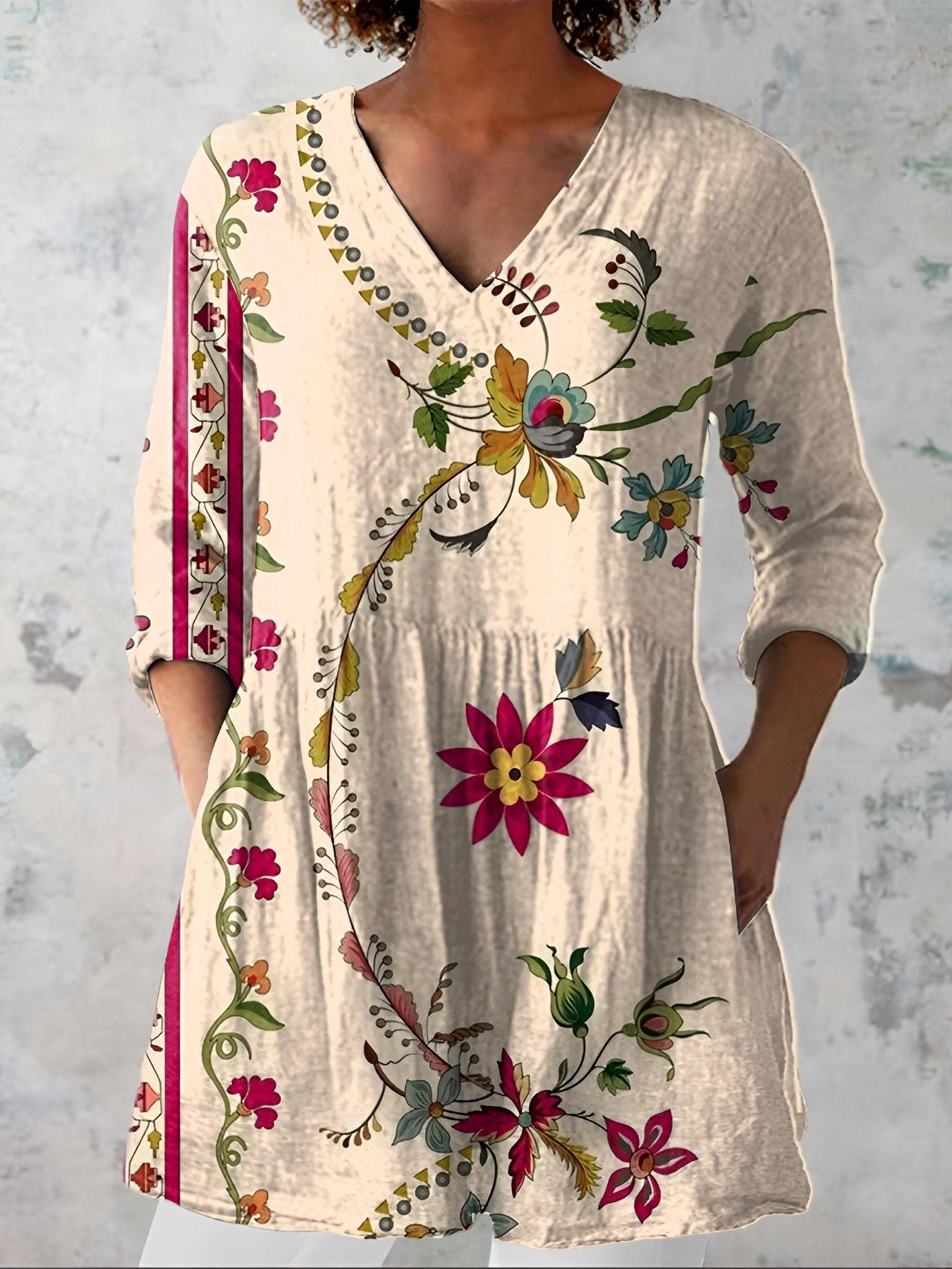 LOTTIE | Long blouse with V-neck