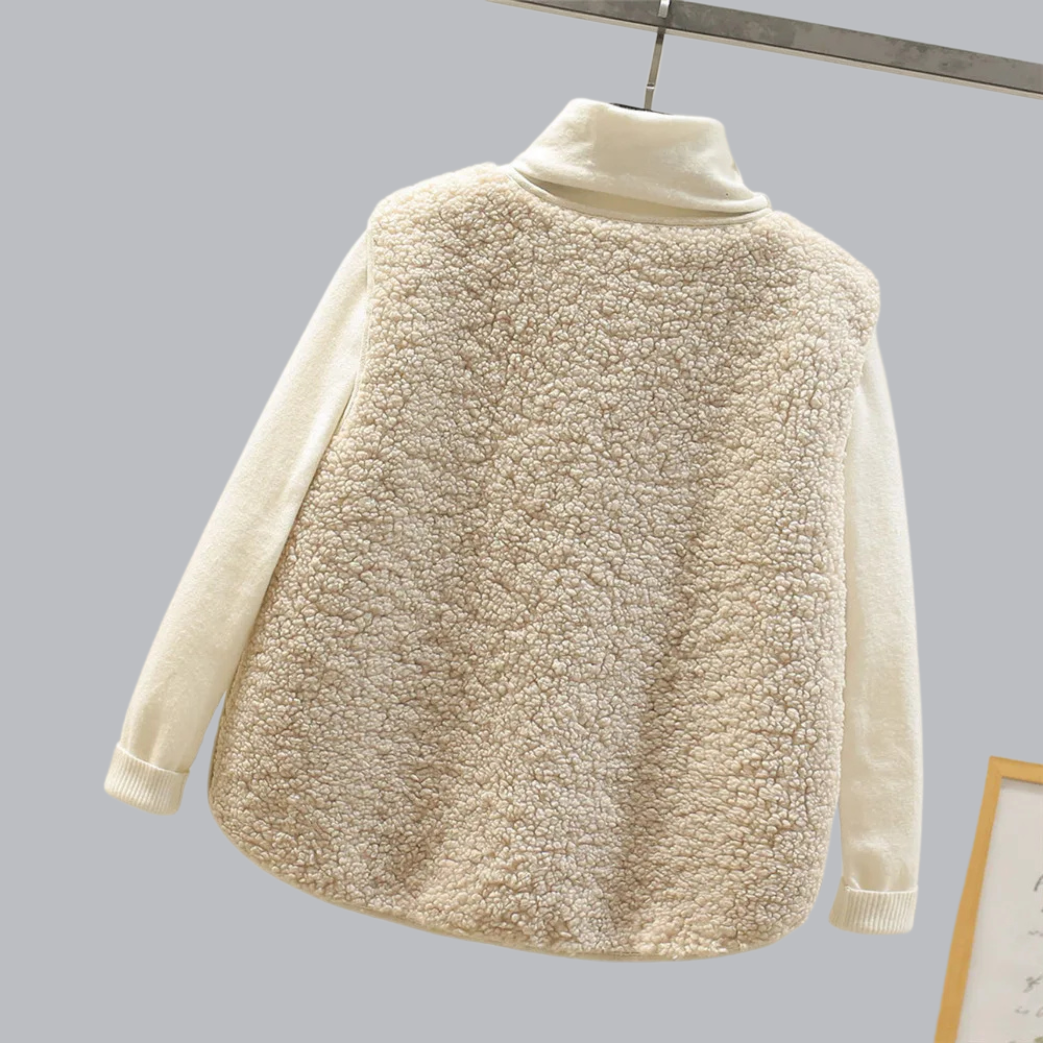 ADELIE | Sleeveless vest with button-front closure