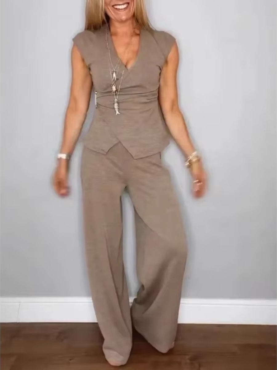 NATALIE | Set with V-neck top and tailored trousers