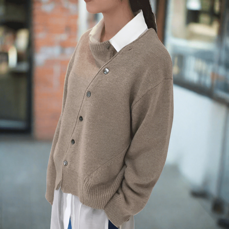 EMMA | Cardigan with button detail