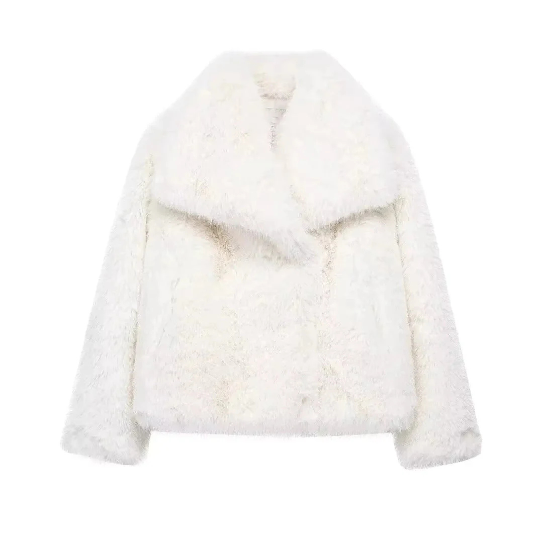 FREYA | Faux fur coat with hood