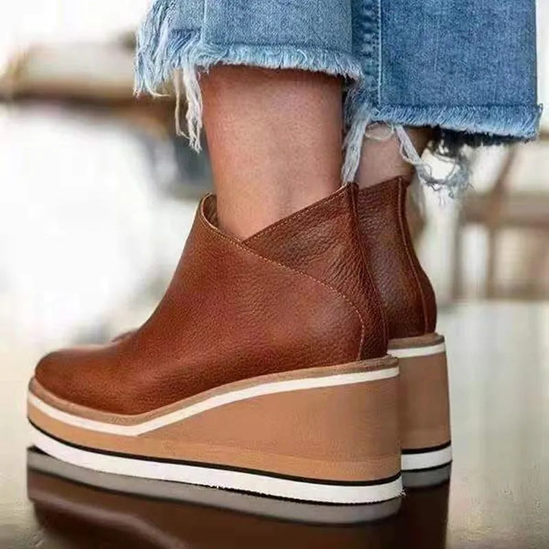 KAMALA | Ankle boots with wedge sole