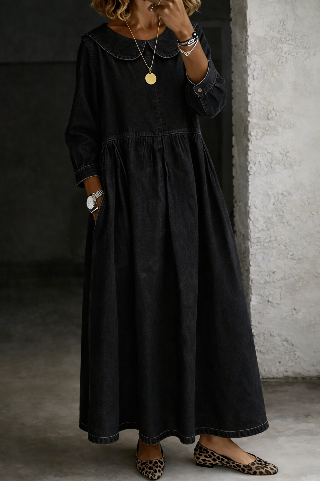 CLARA | Dress with Peter Pan collar