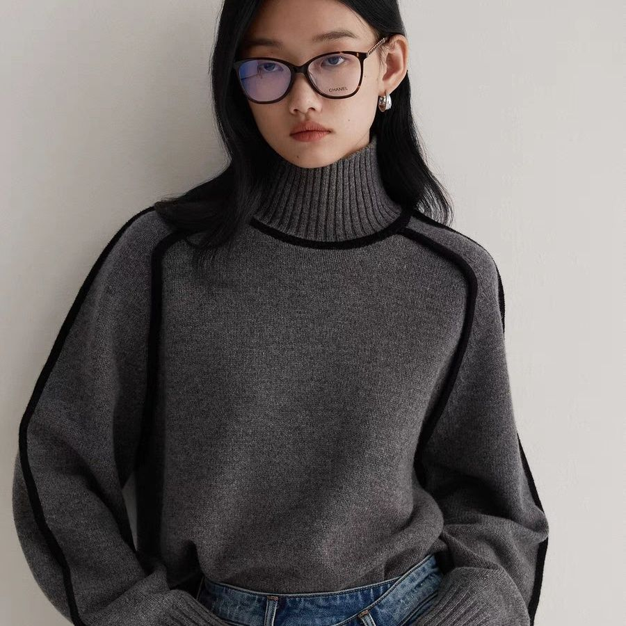 BELLA | Turtleneck jumper with ribbed trim
