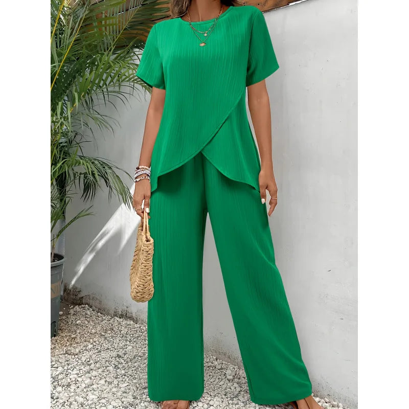 LORRINA | Set with asymmetric blouse and wide-leg trousers