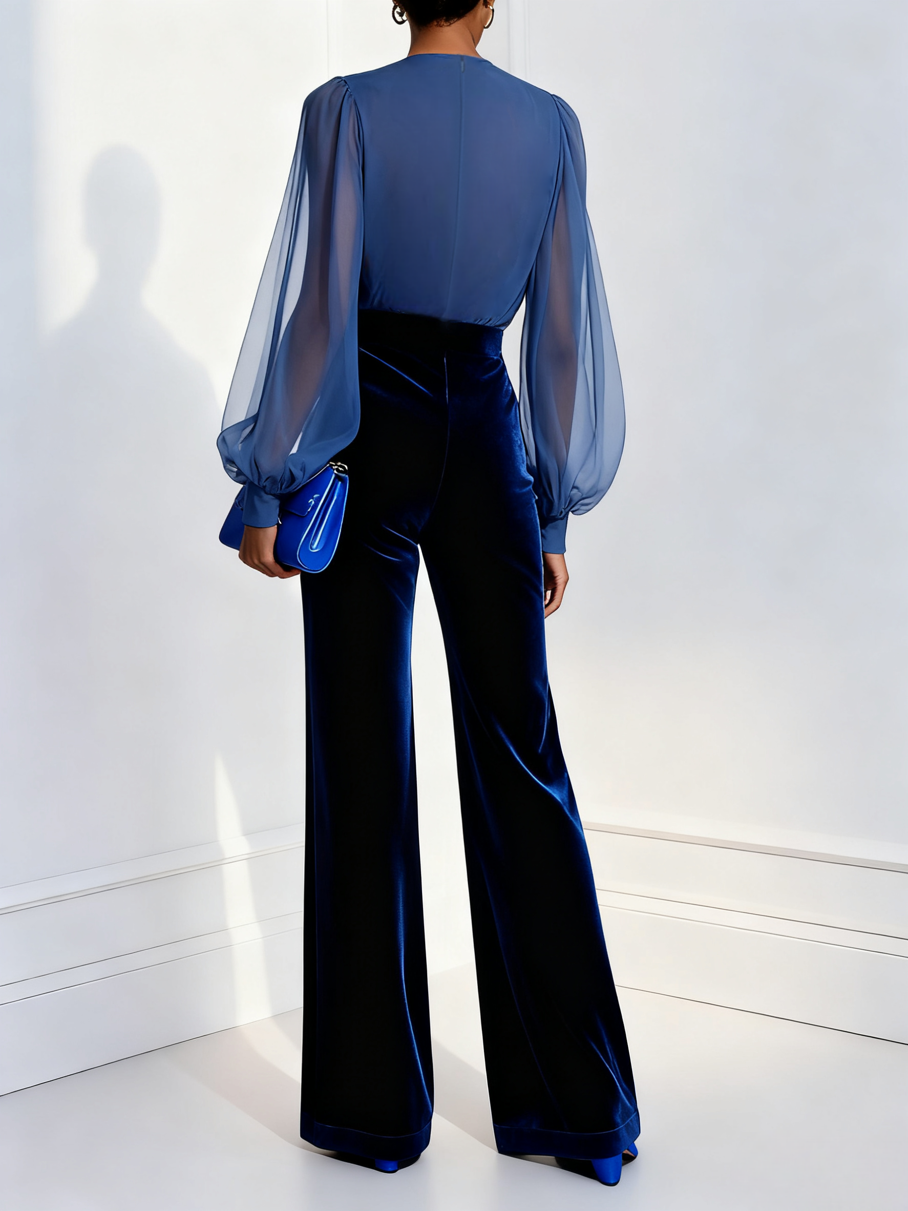 ZAIRA | Long velvet jumpsuit with V-neck