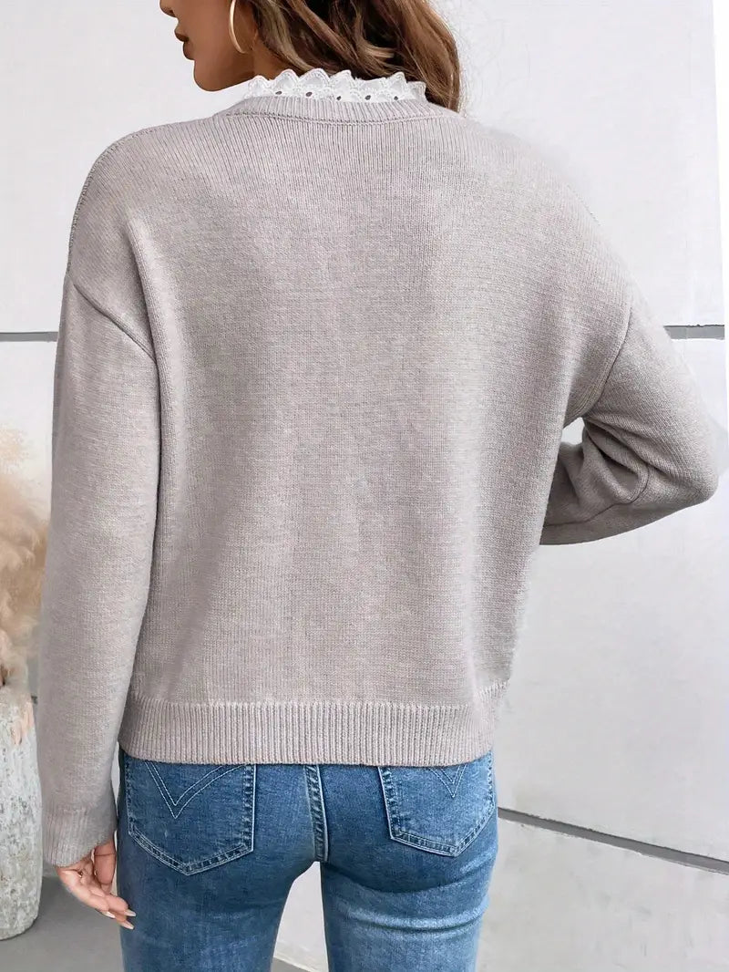 FREYA | Knitted jumper with lace collar