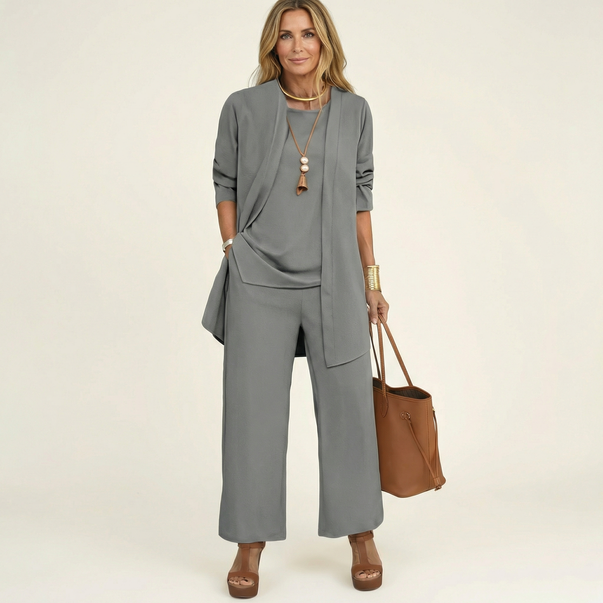 VIVIENNE | Three-piece set with wide-leg trousers