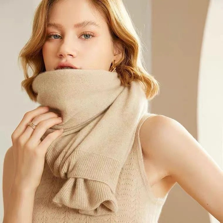 LARA | Merino wool shawl with oversized drape