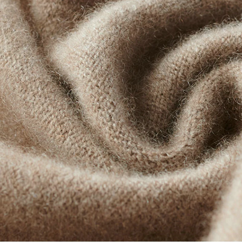 LARA | Merino wool shawl with oversized drape